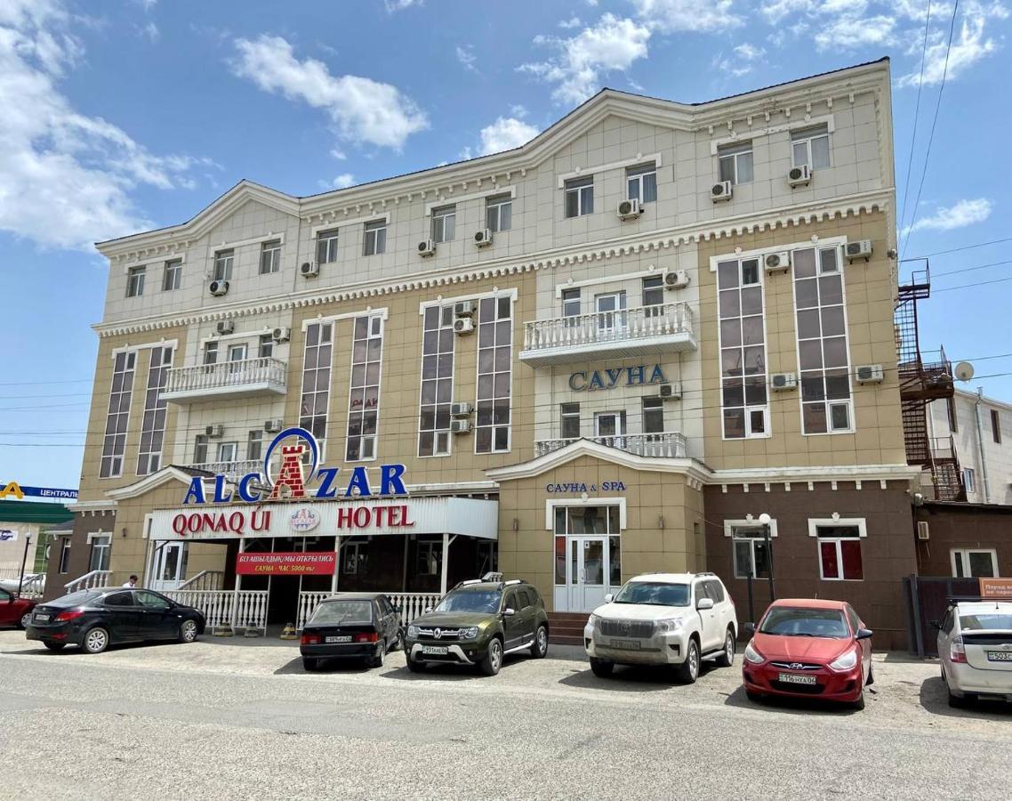 Alcazar Hotel Atyrau Exterior photo